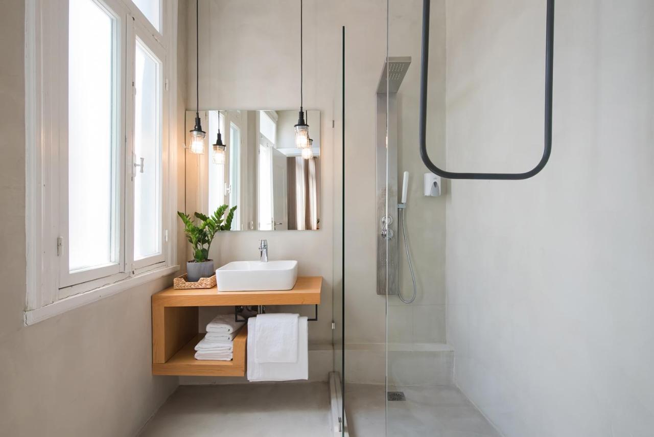 Monk Monastiraki Suites Афины Экстерьер фото